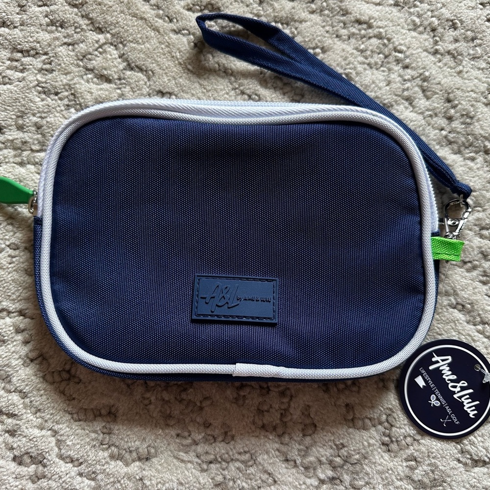 Ame & Lulu Sports Wristlet